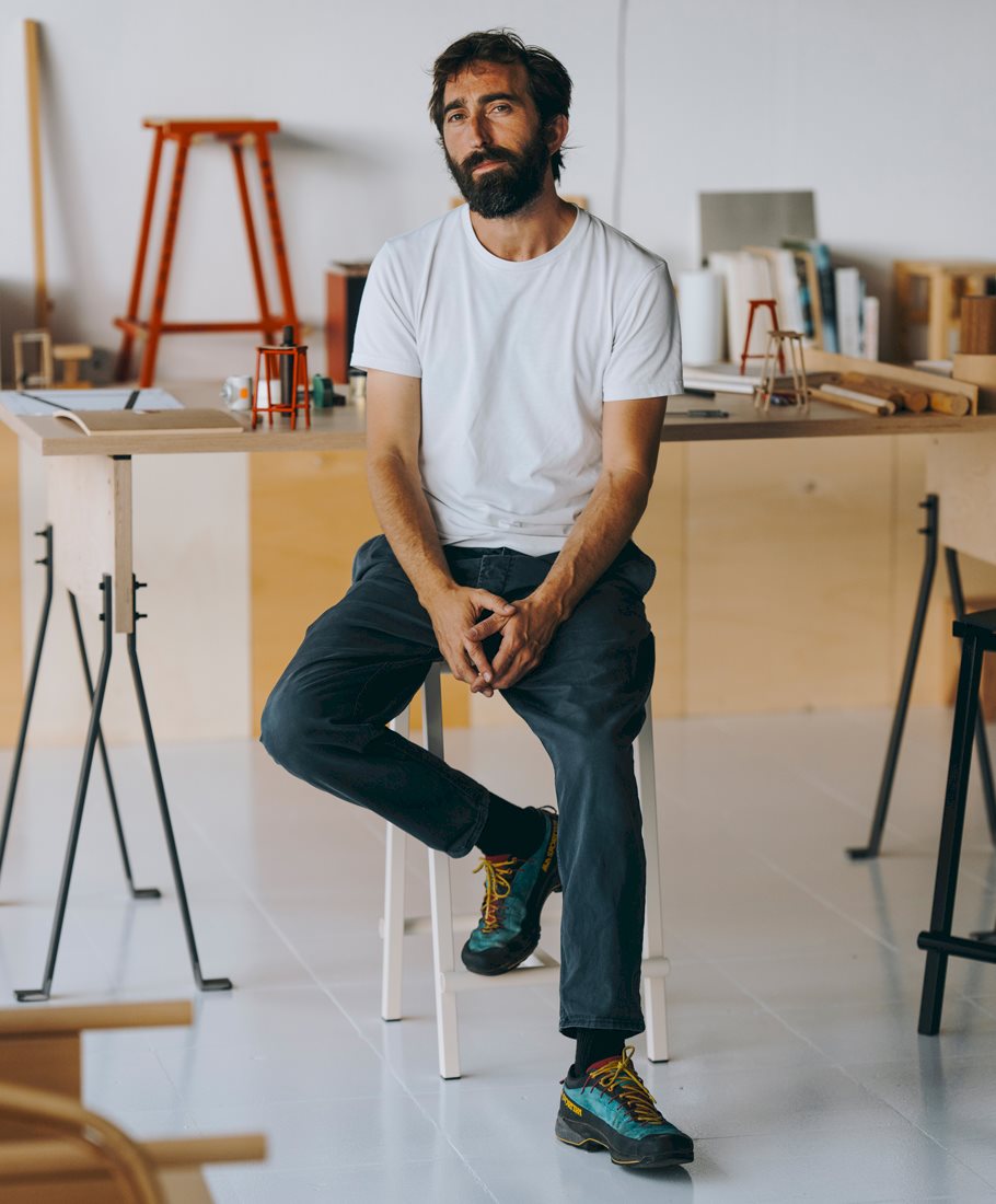 Marc Morro & Taburete 8 Bar Stool