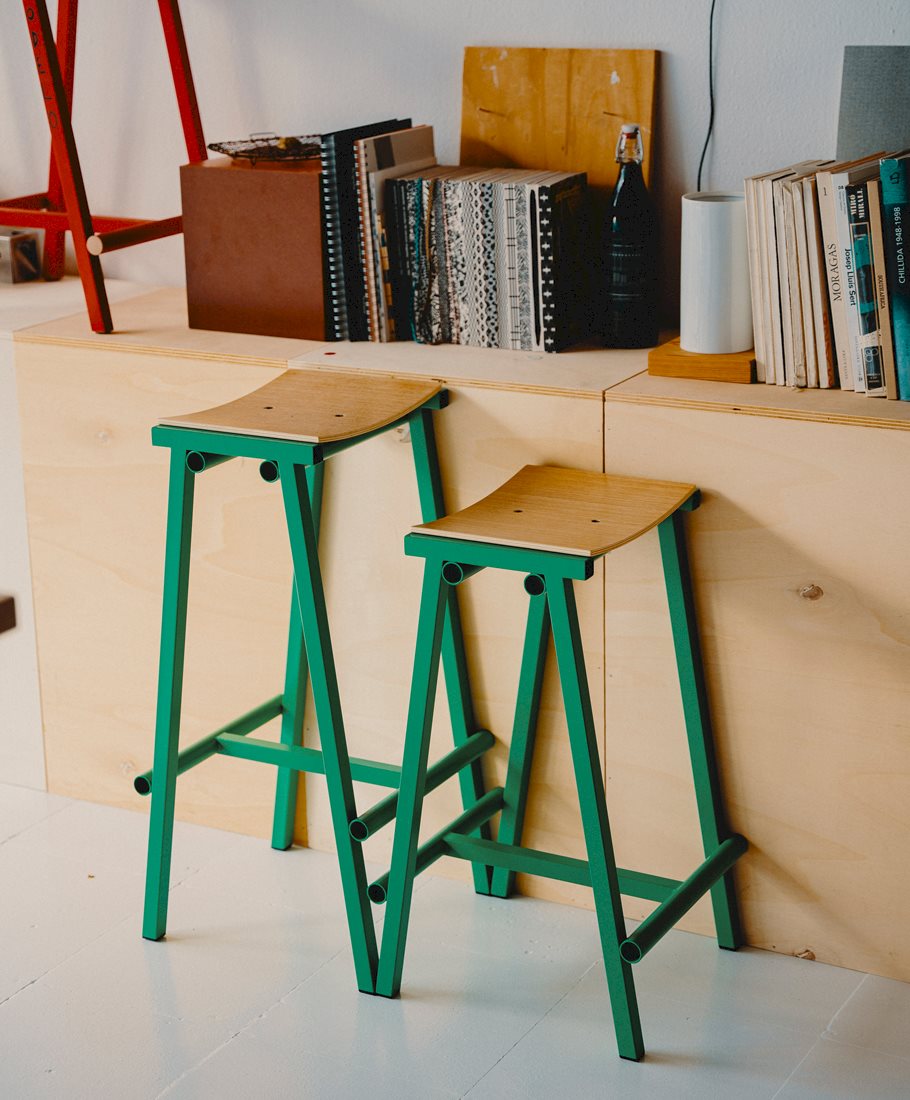 Taburete 8 Bar Stool