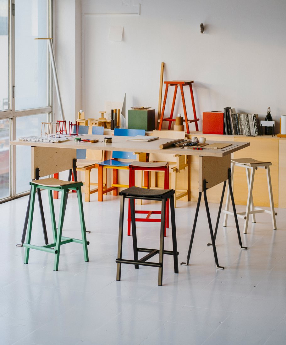 Taburete 8 Bar Stool