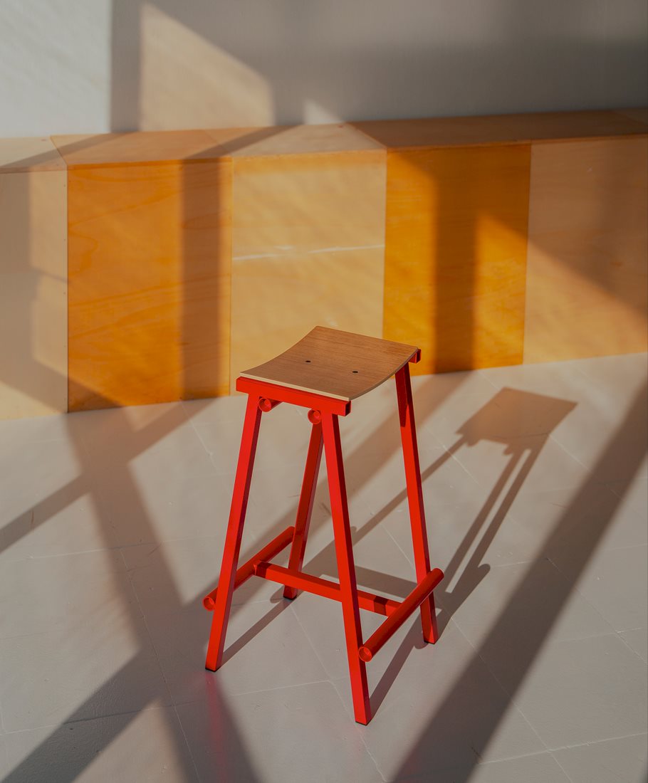 Taburete 8 Bar Stool