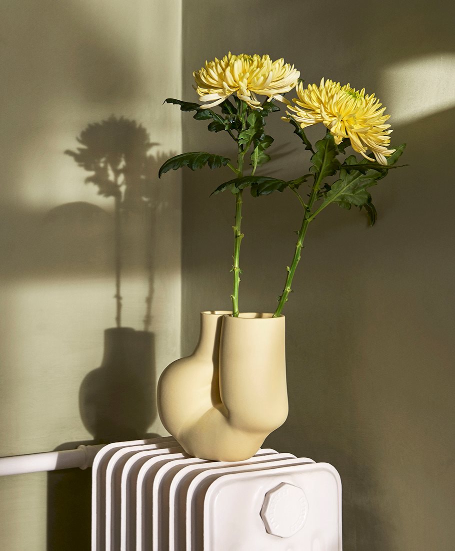 HAY Vases - decorative designs in all shapes, sizes and colours